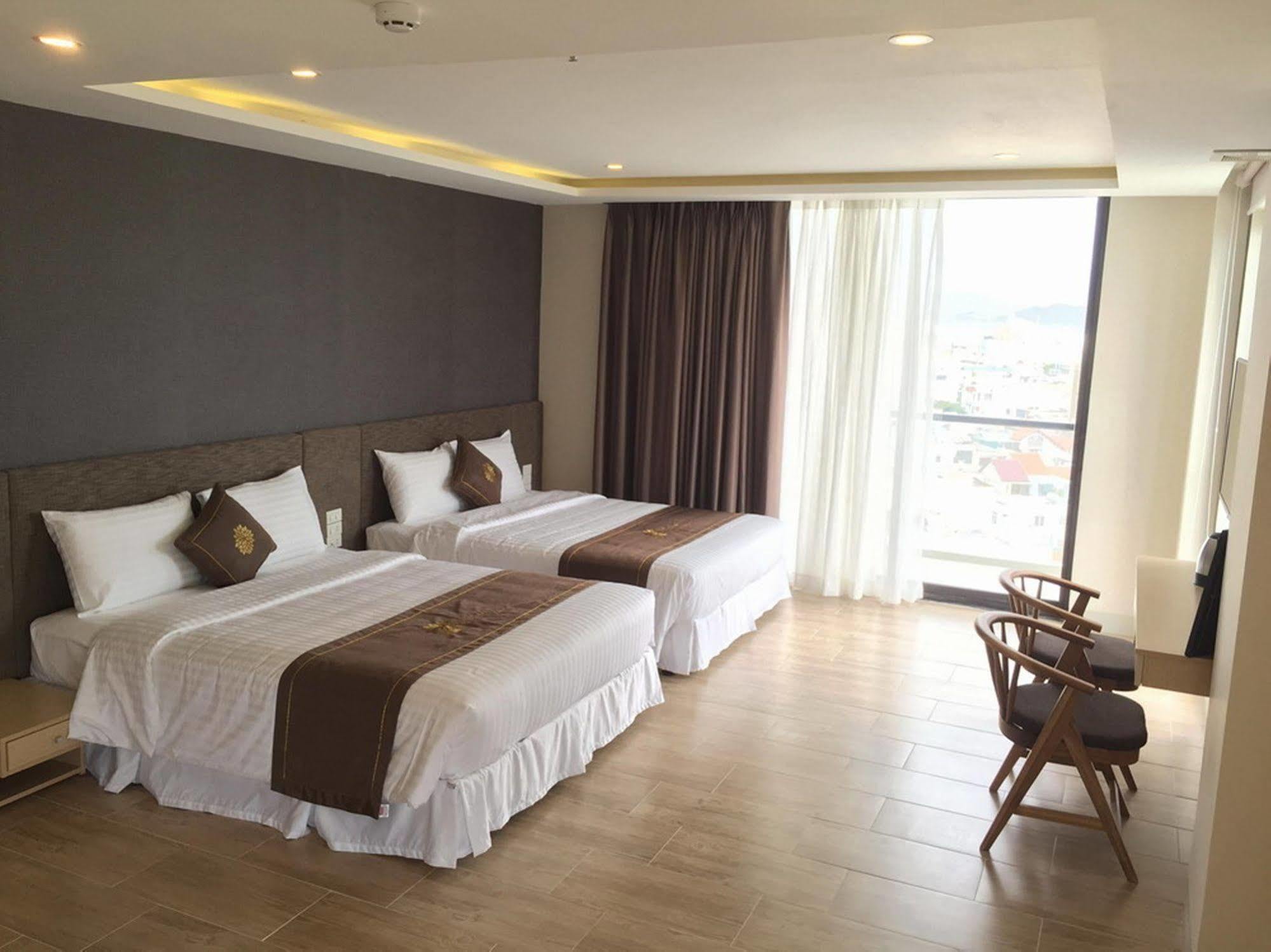 Daisy Hotel Nha Trang Zewnętrze zdjęcie
