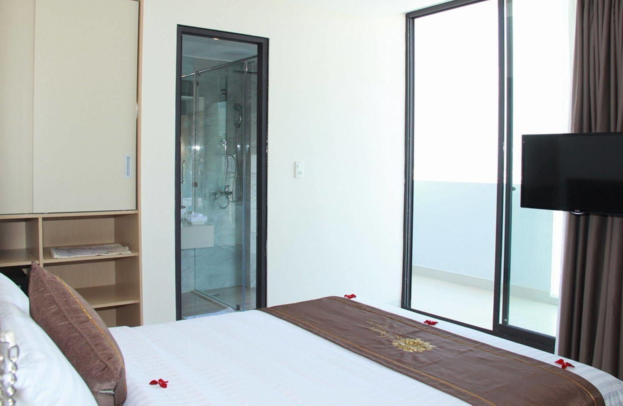 Daisy Hotel Nha Trang Zewnętrze zdjęcie