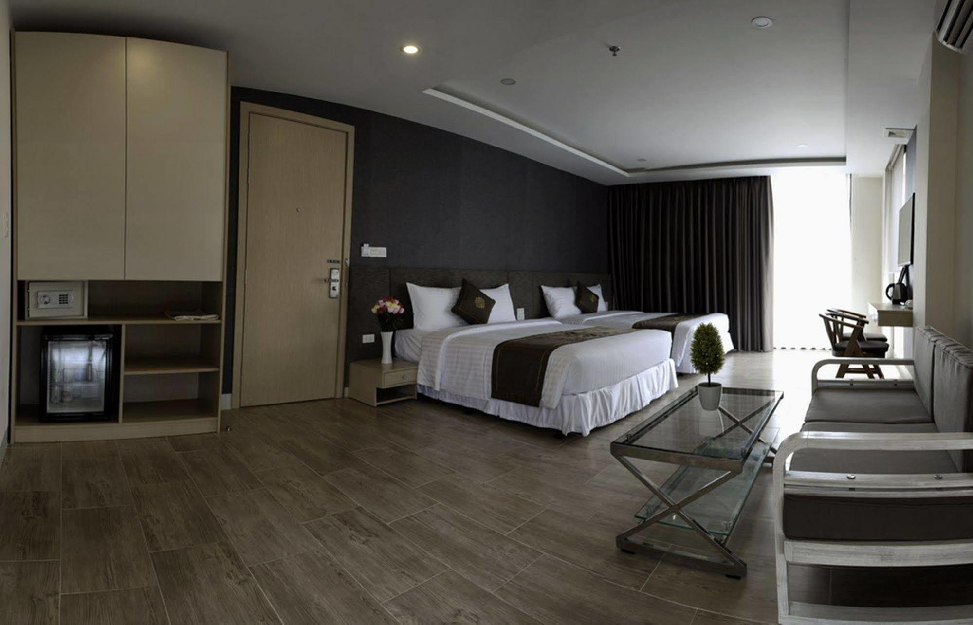 Daisy Hotel Nha Trang Zewnętrze zdjęcie