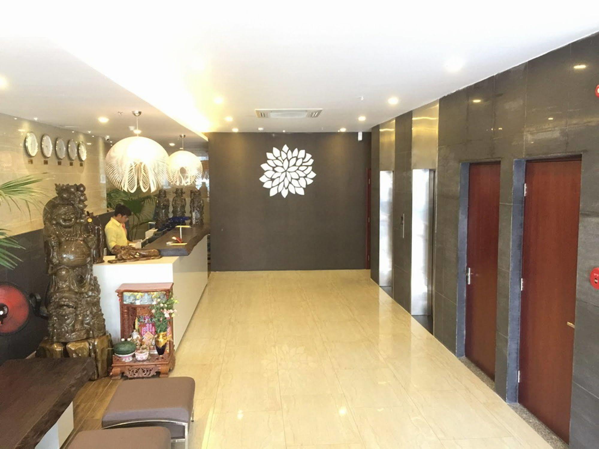 Daisy Hotel Nha Trang Zewnętrze zdjęcie