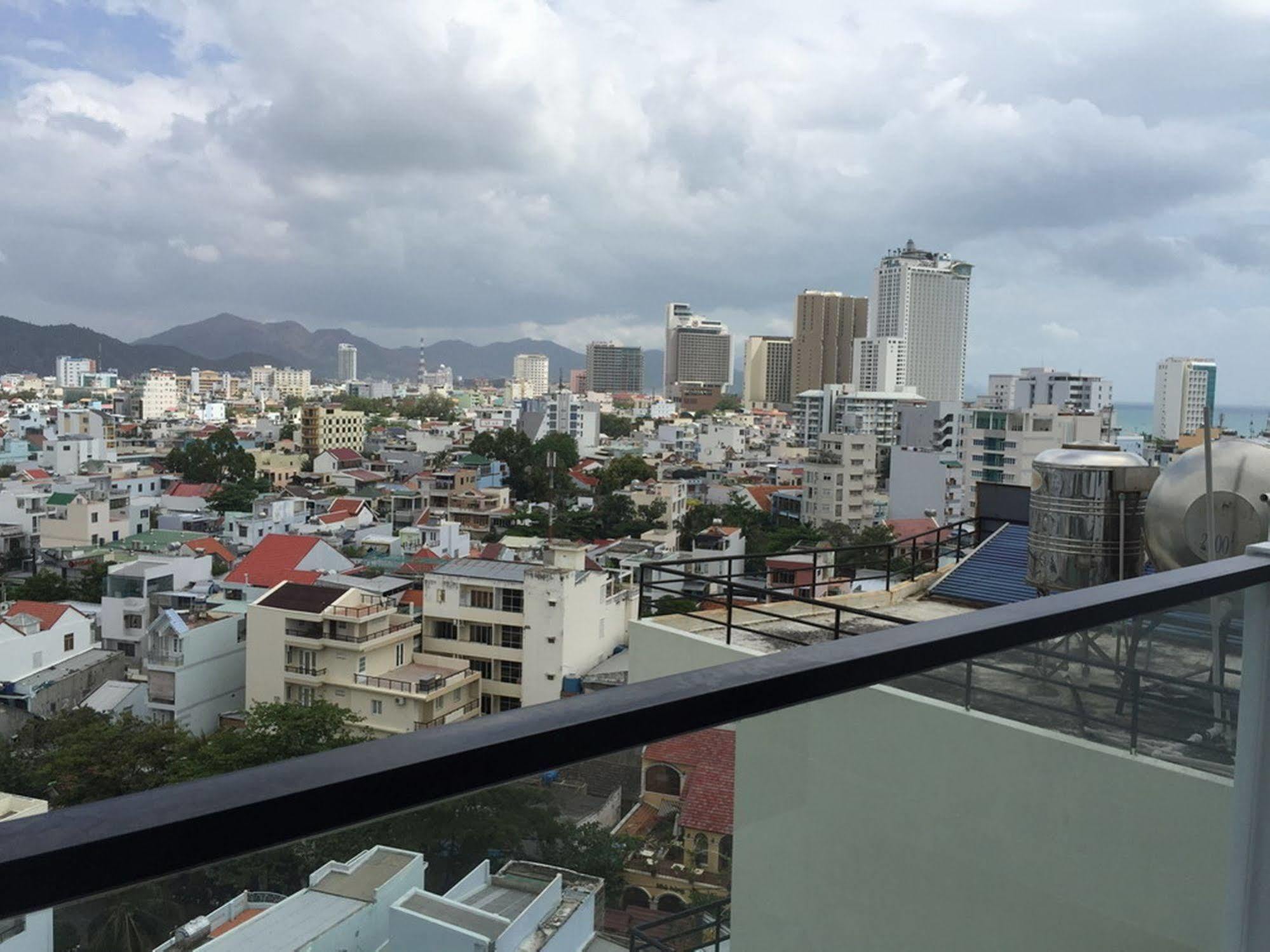 Daisy Hotel Nha Trang Zewnętrze zdjęcie