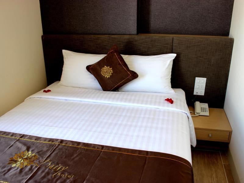 Daisy Hotel Nha Trang Zewnętrze zdjęcie